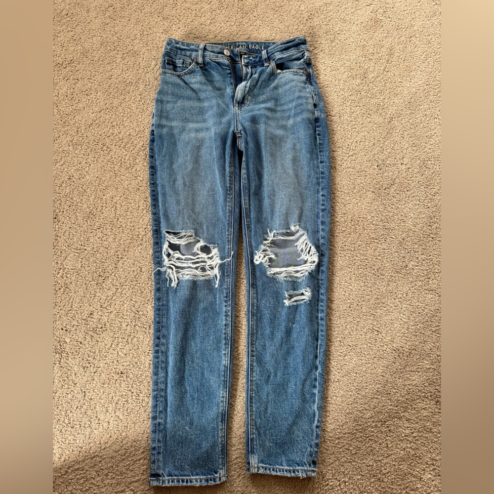 American eagle mom jeans